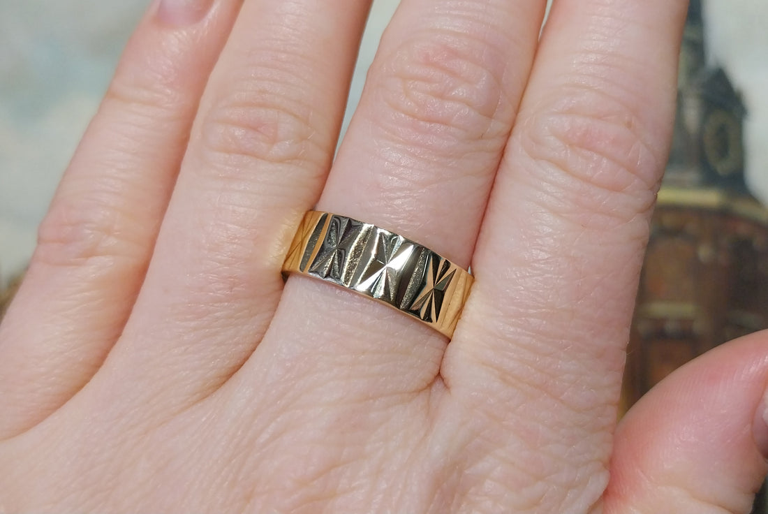 14 carat gold band with motif-wedding rings-The Antique Ring Shop