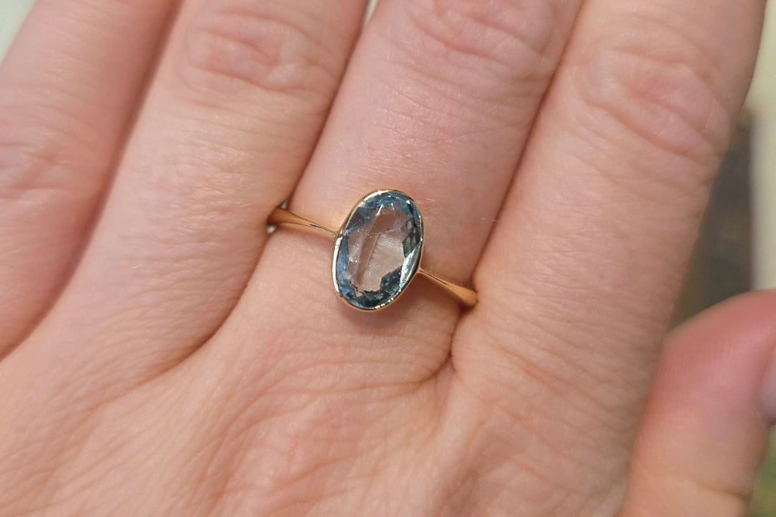 Edwardian aquamarine ring in 18 carat gold