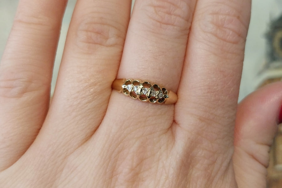 Five stone diamond ring from 1901