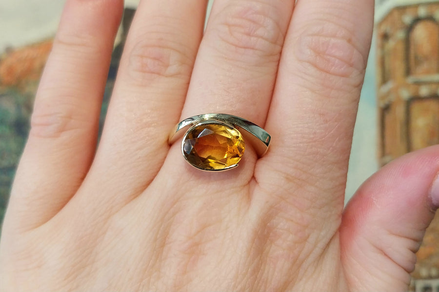 Vintage citrine ring in 14 carat gold-Vintage Rings-The Antique Ring Shop