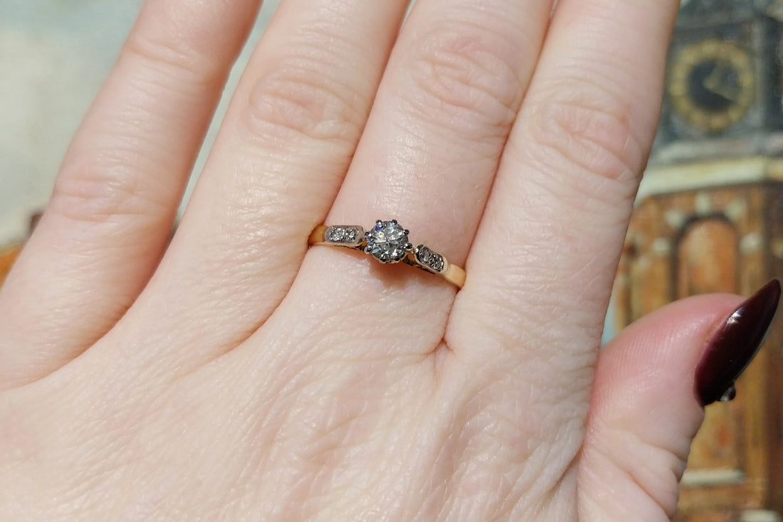 Vintage diamond ring in 18 carat gold