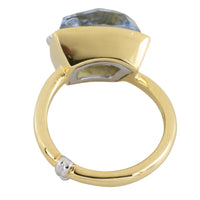 Aquamarine and diamond ring in 18 carat gold-Vintage & retro rings-The Antique Ring Shop