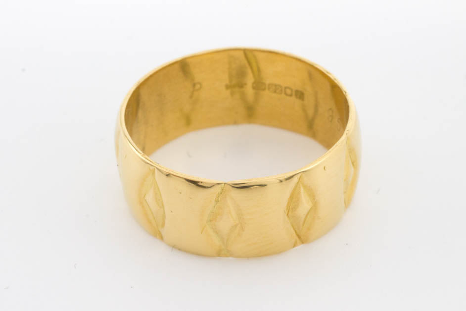 1960's 22 carat gold band with motief-The Antique Ring Shop