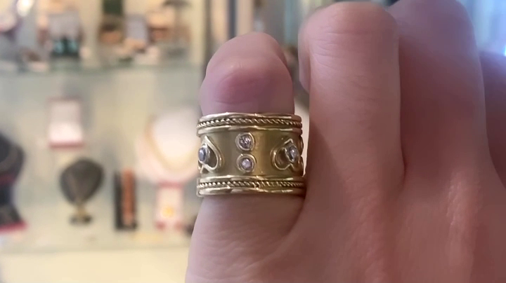 https://cdn.shopify.com/videos/c/vp/c5cd8dfb7745435a9a2e2b106742fa36/c5cd8dfb7745435a9a2e2b106742fa36.SD-480p-1.5Mbps.mp4